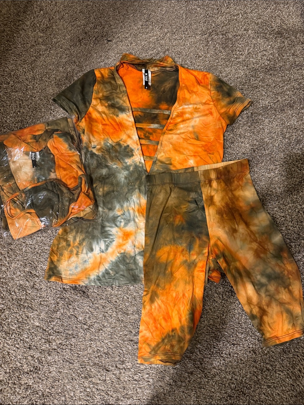 New women’s tie dye shorts set